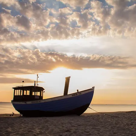 公寓 Ostseebad-karlshagen-grosszuegige-ferienwohnung-sommer